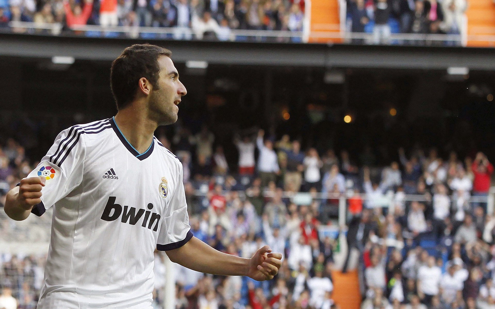 ky体育-德甲创新战术不断推陈出新，精彩片段频频出现，德甲最佳新人